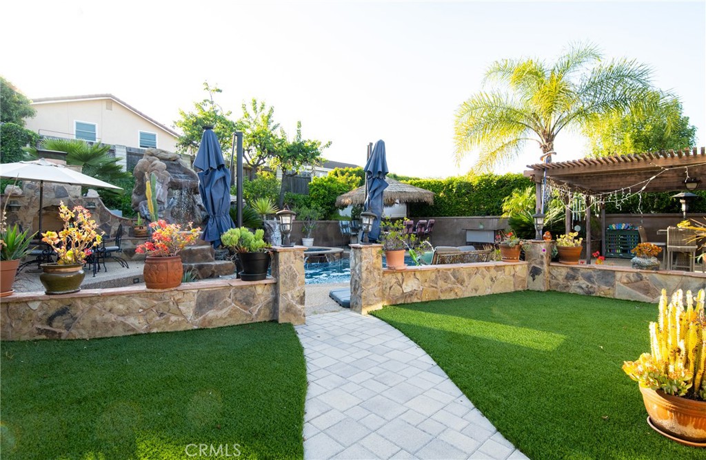 28621 Mount Whitney Way