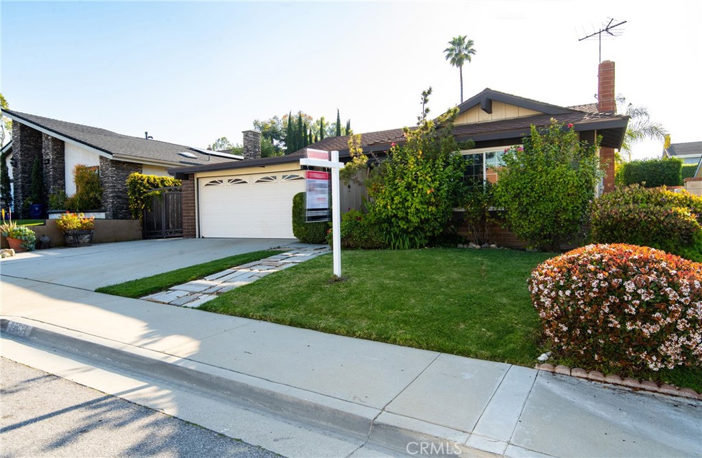 28621 Mount Whitney Way