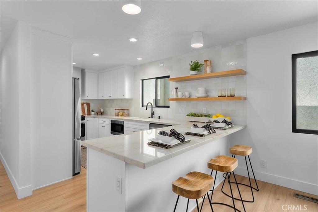 1121 Stanford Avenue