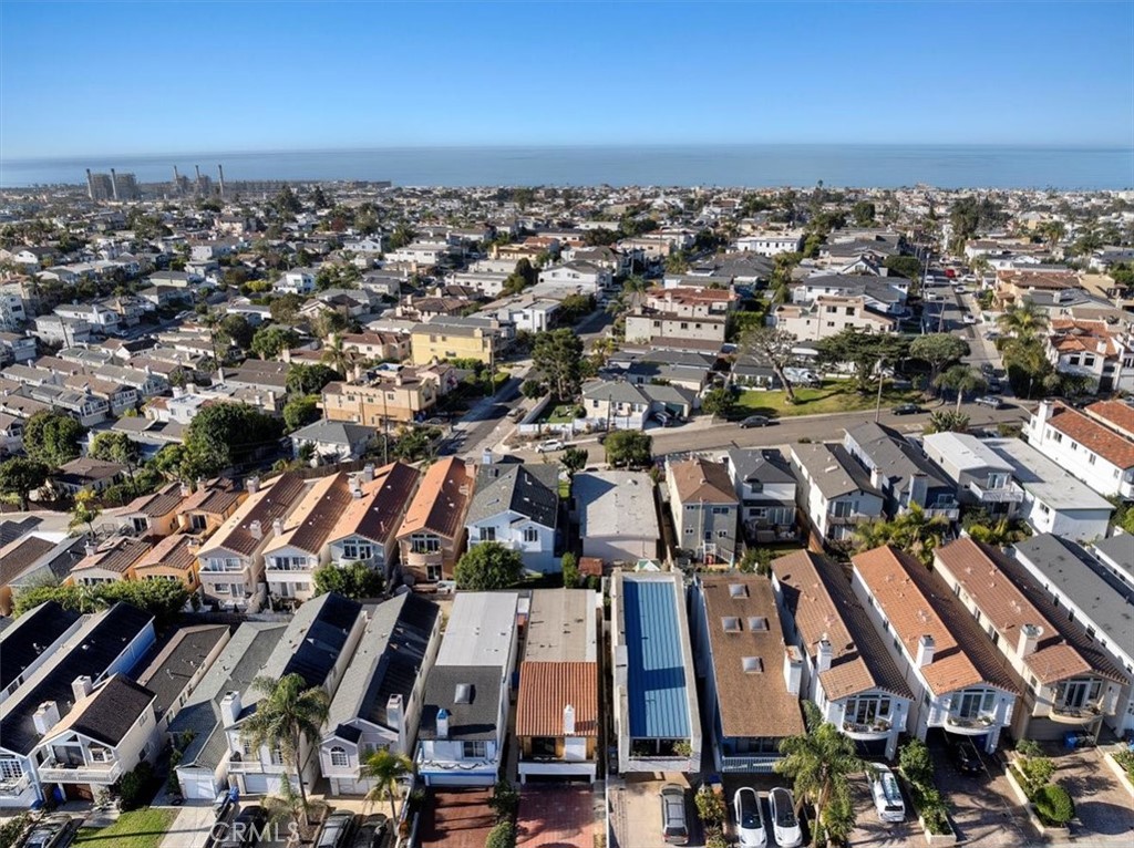 1121 Stanford Avenue