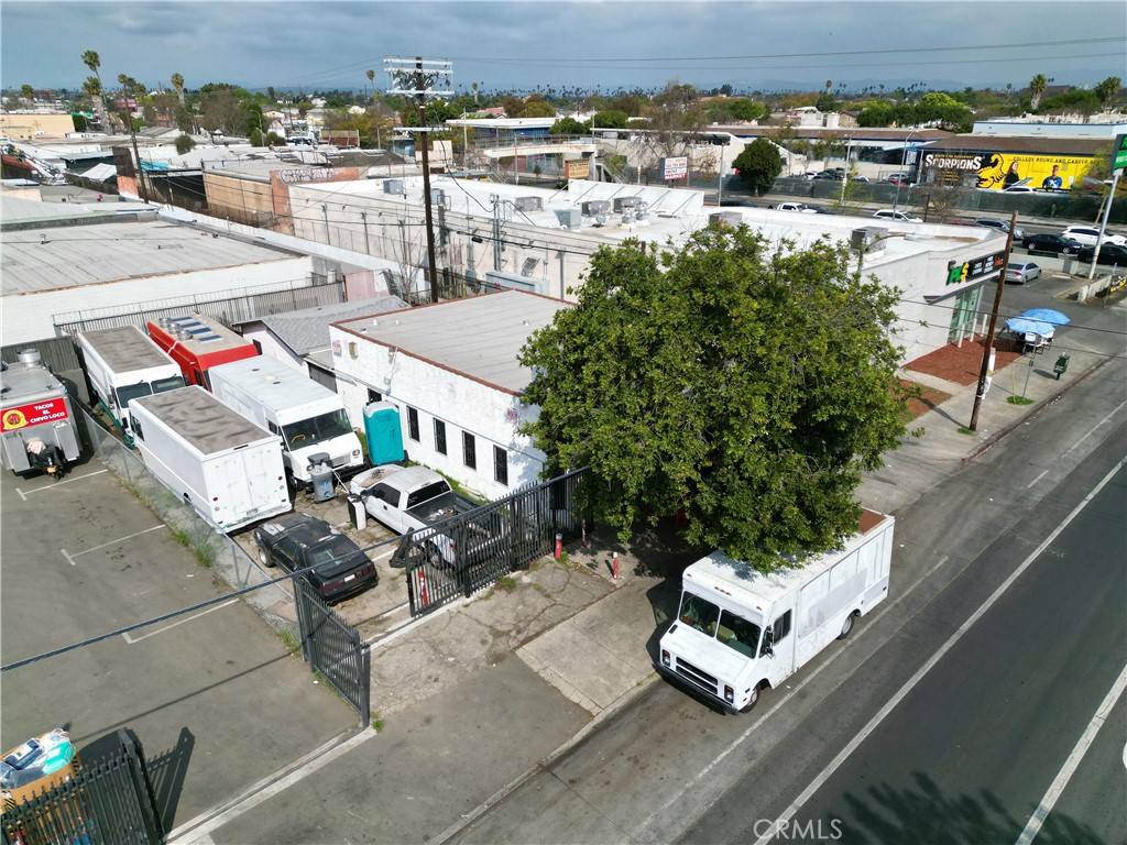 8619 Avalon Boulevard