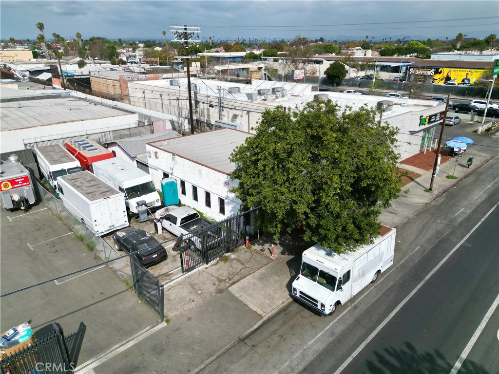 8619 Avalon Boulevard