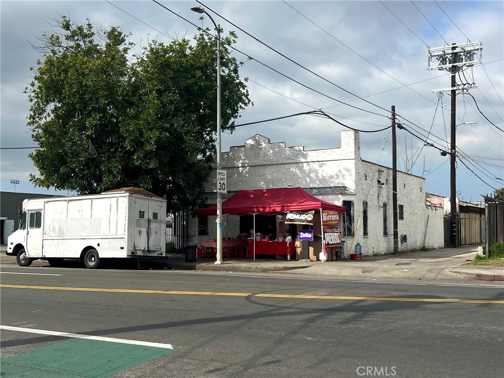 8619 Avalon Boulevard