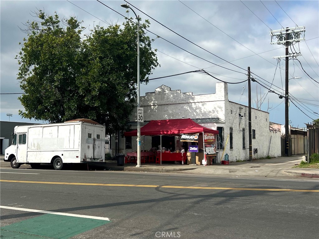 8619 Avalon Boulevard