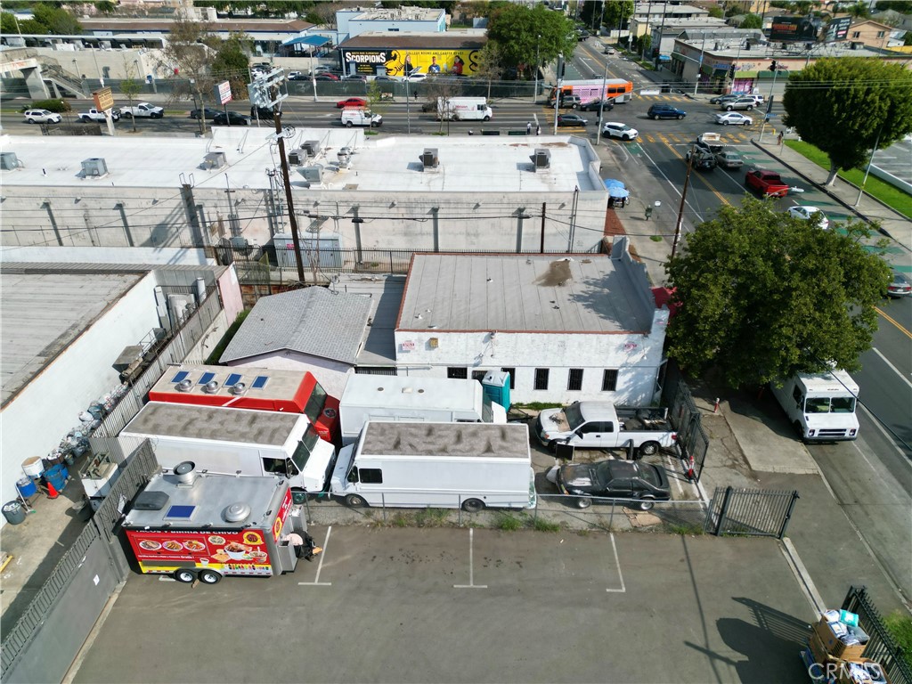 8619 Avalon Boulevard