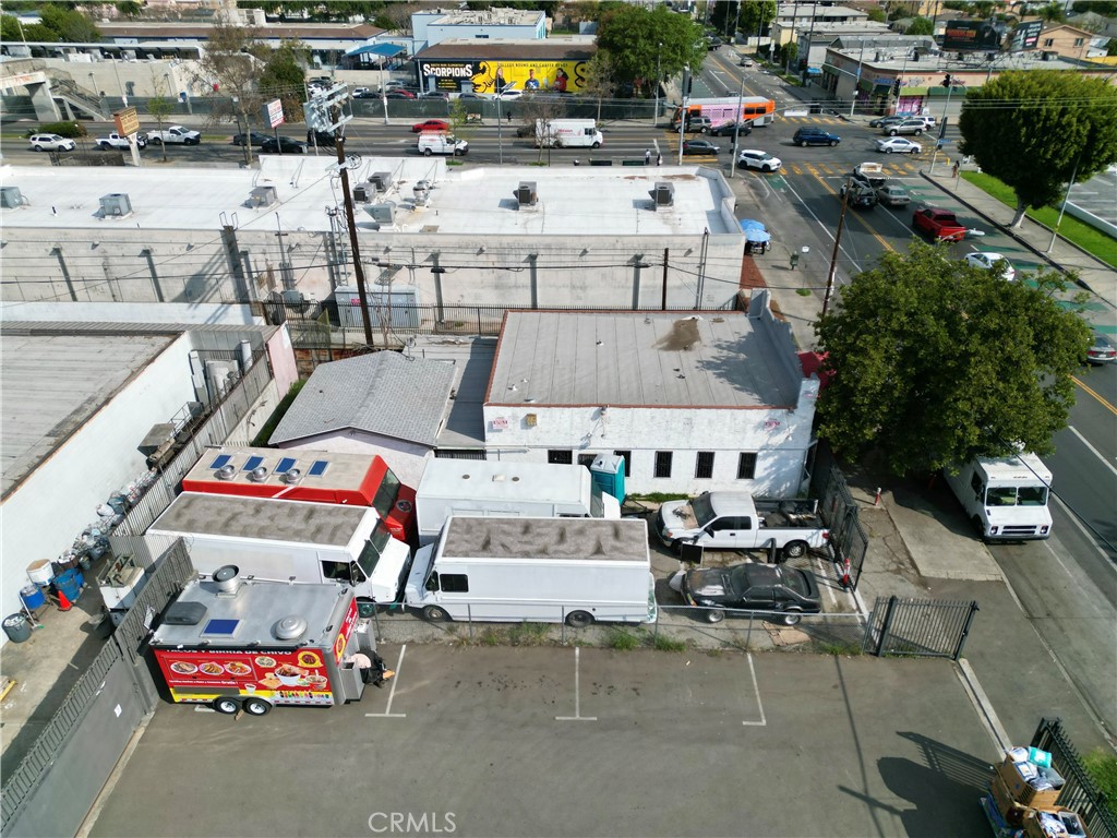 8619 Avalon Boulevard