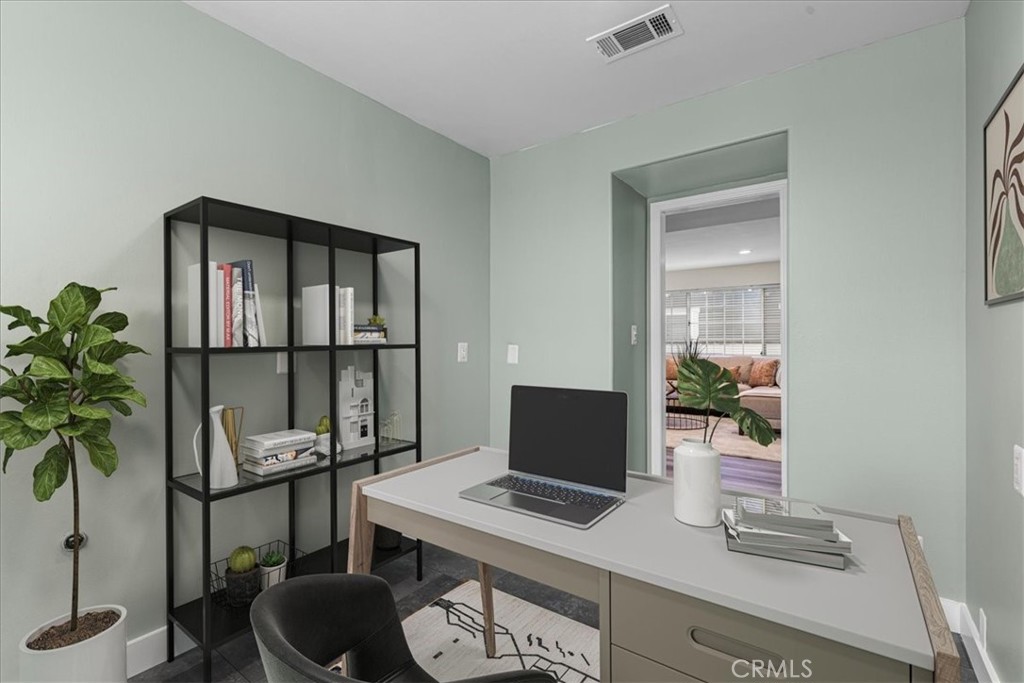 3036 S Kerckhoff Avenue