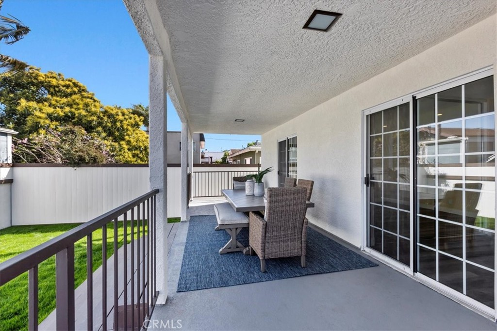 3036 S Kerckhoff Avenue