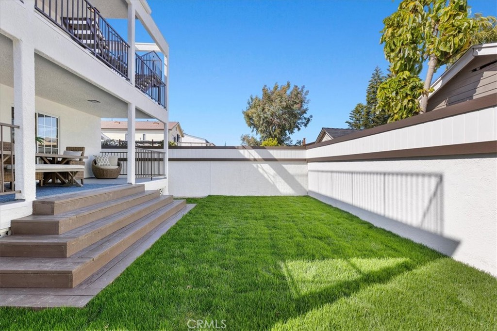 3036 S Kerckhoff Avenue