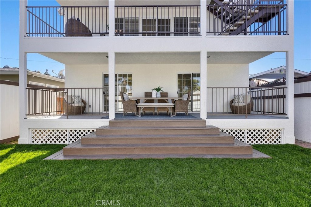 3036 S Kerckhoff Avenue