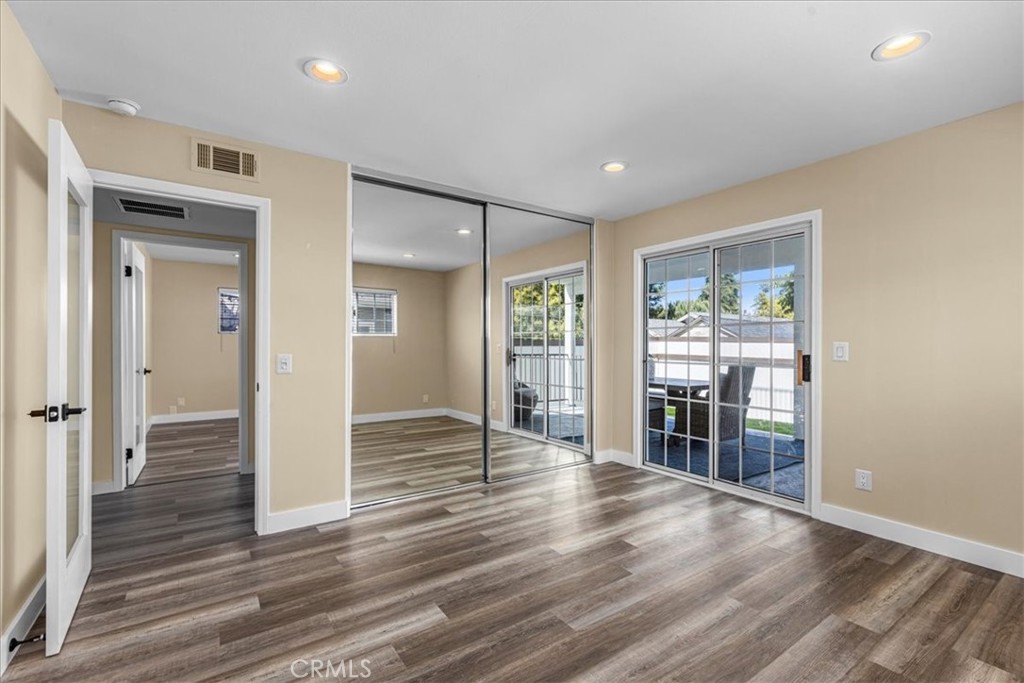 3036 S Kerckhoff Avenue