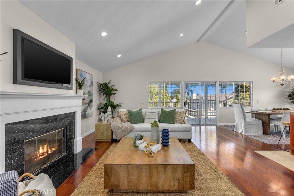 3036 S Kerckhoff Avenue