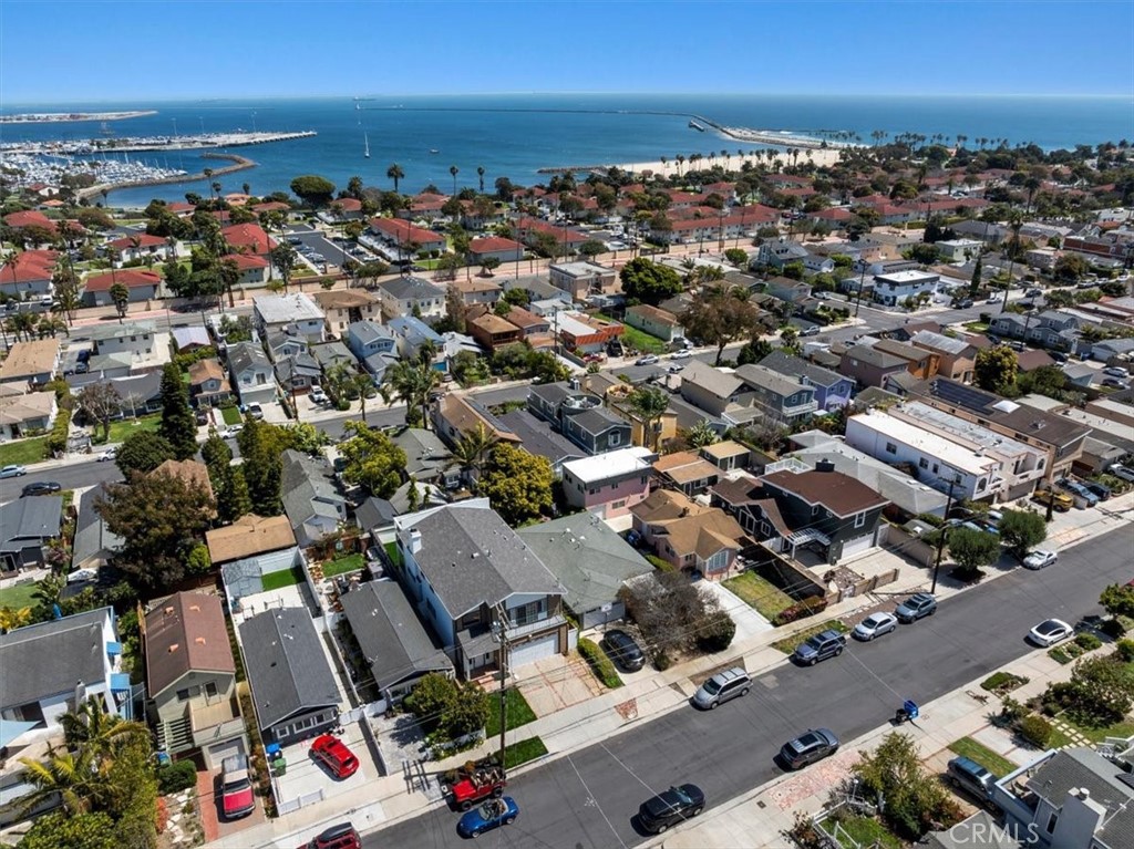 3036 S Kerckhoff Avenue