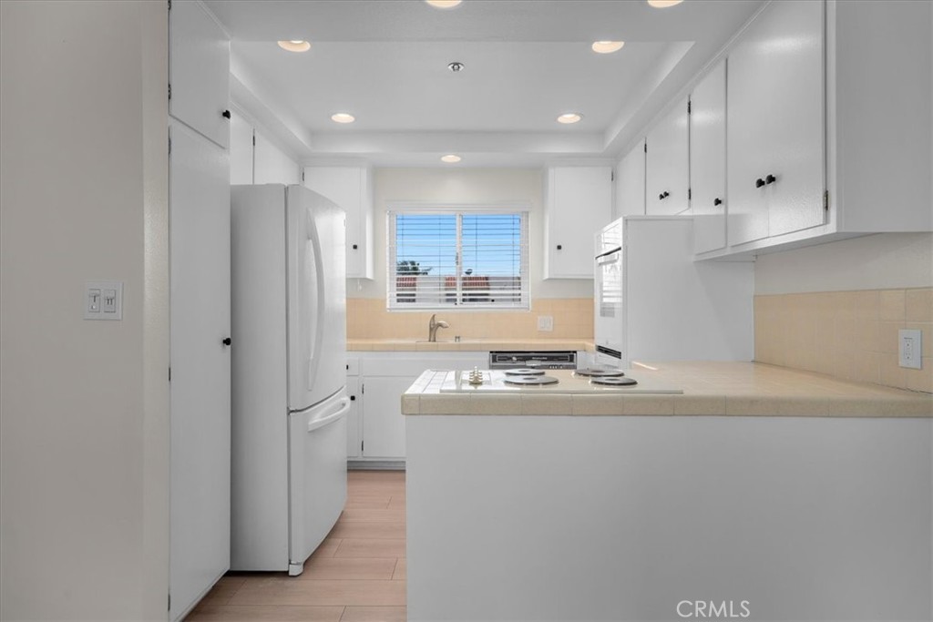 29641 S Western Avenue 411