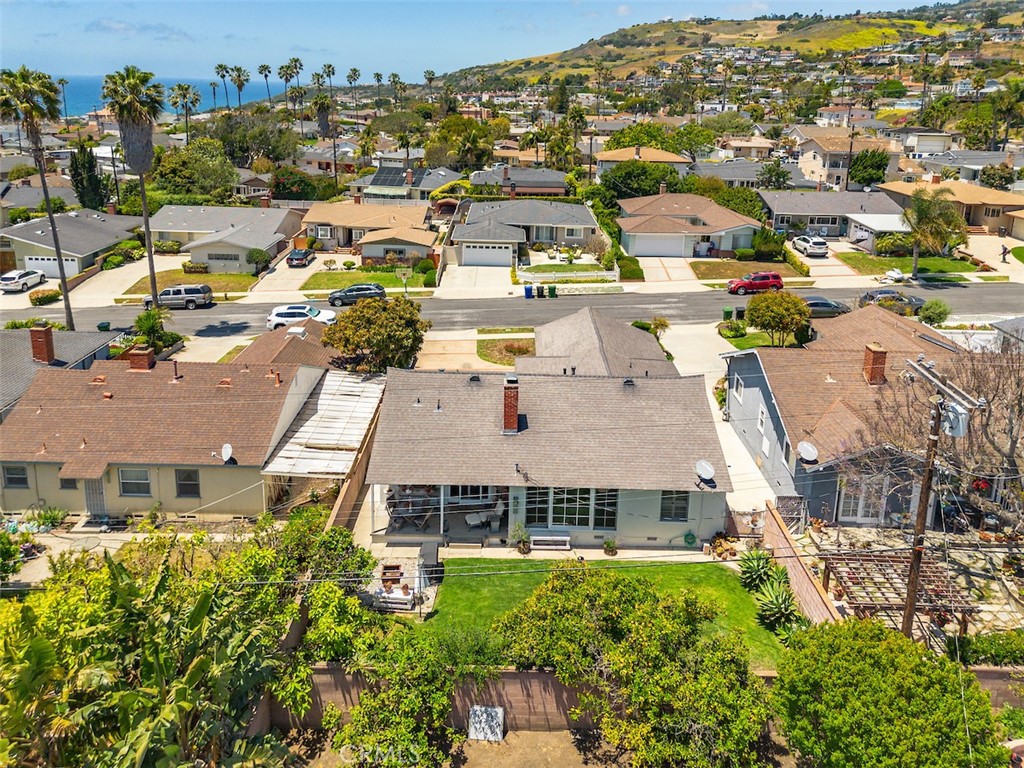 2528 Robalo Avenue