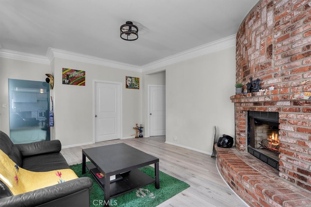 6459 Lexington Avenue