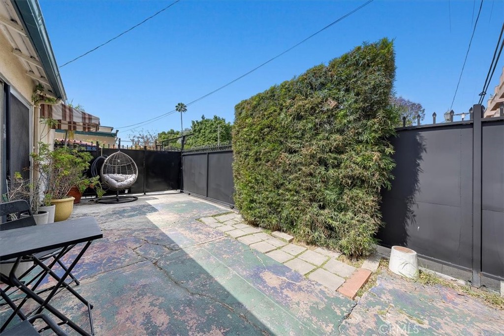 6459 Lexington Avenue