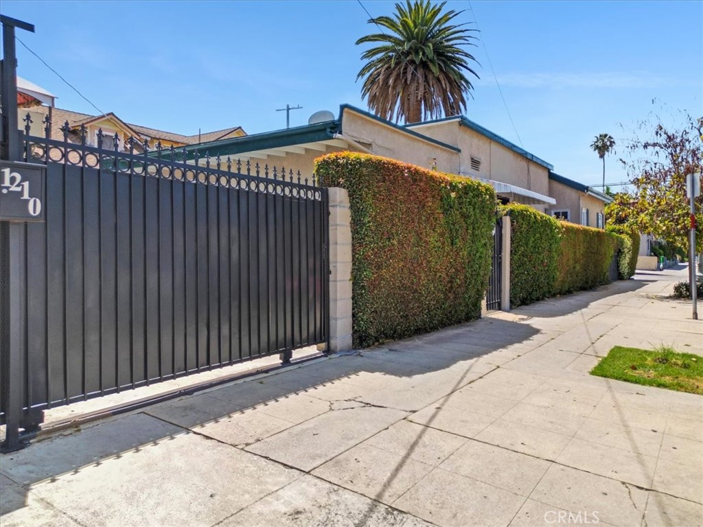 6459 Lexington Avenue
