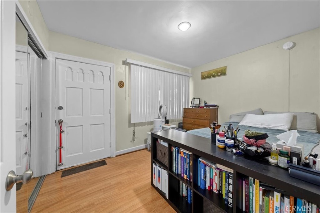 6459 Lexington Avenue