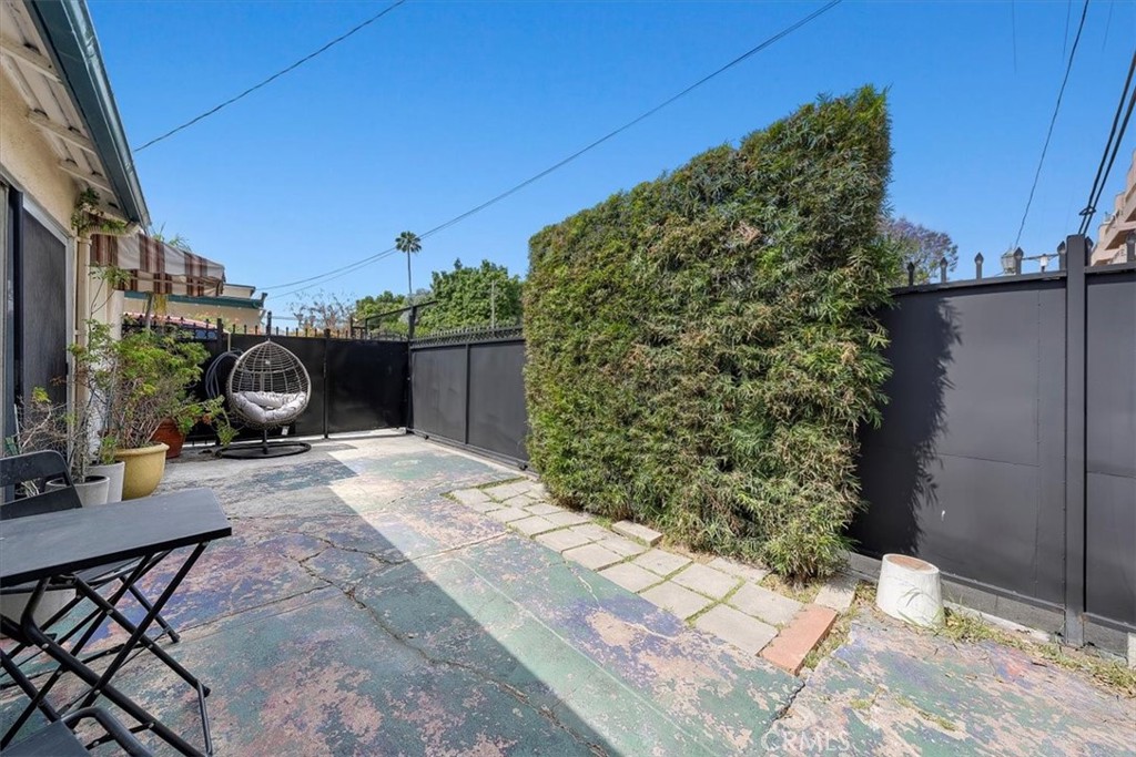 6459 Lexington Avenue