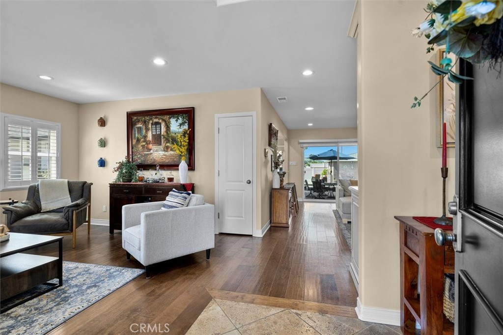 1372 W Sepulveda Street