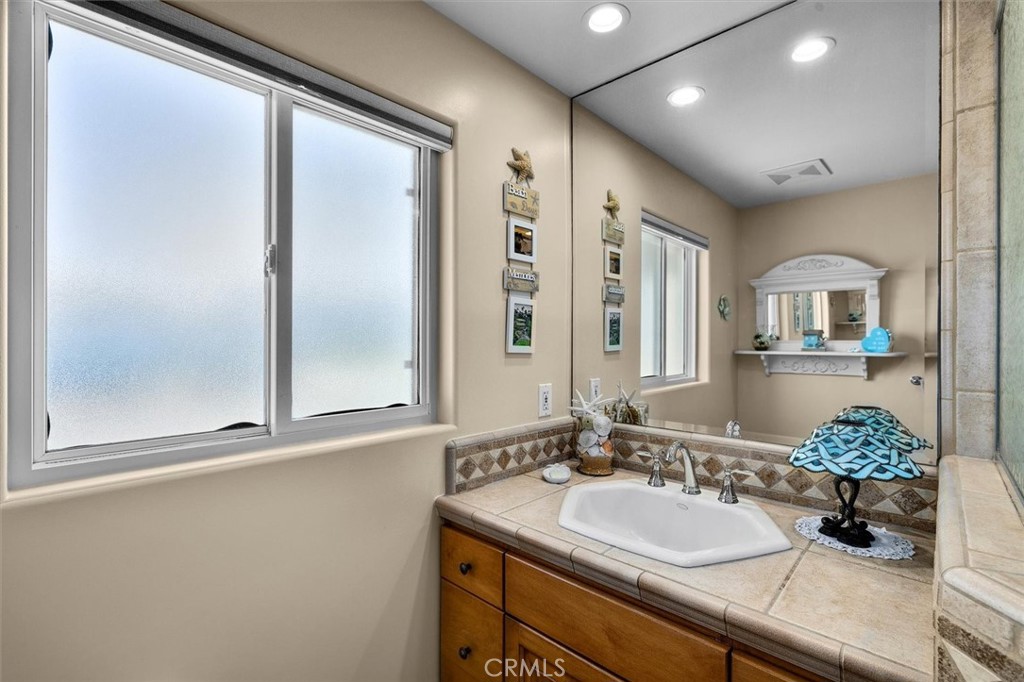 1372 W Sepulveda Street