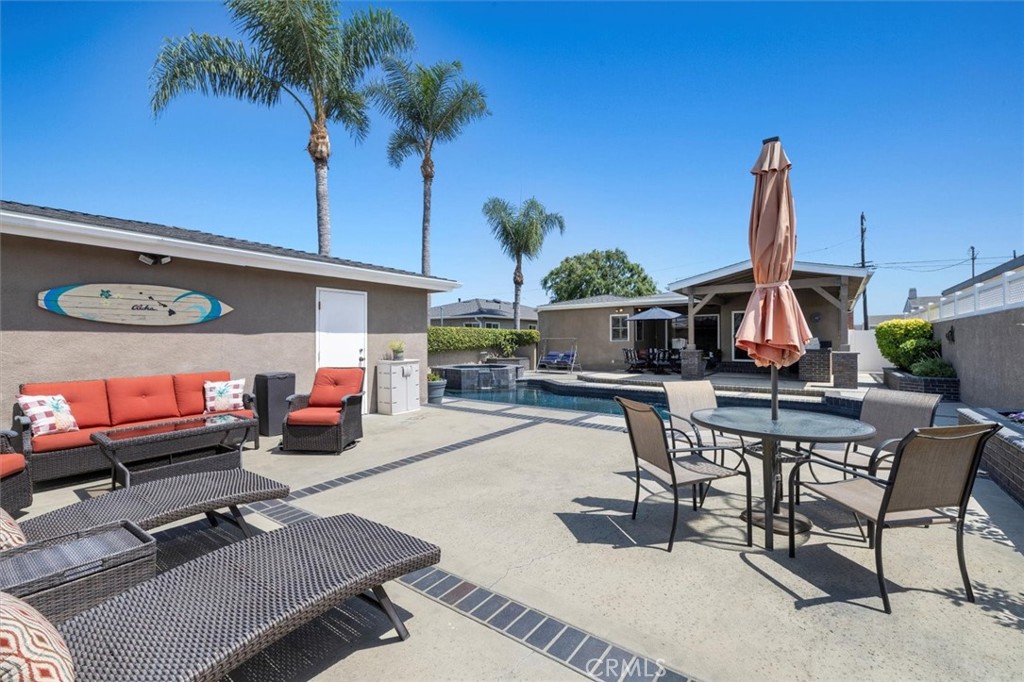 1372 W Sepulveda Street