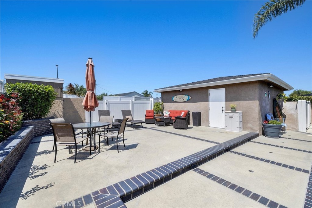 1372 W Sepulveda Street