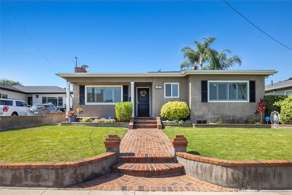 1372 W Sepulveda Street