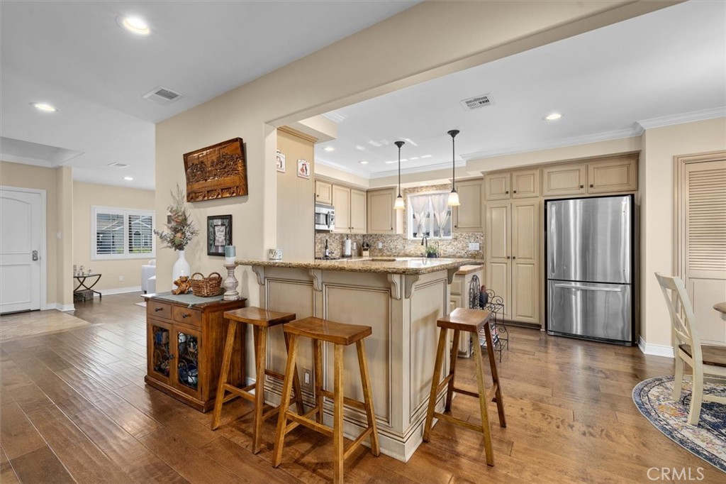 1372 W Sepulveda Street