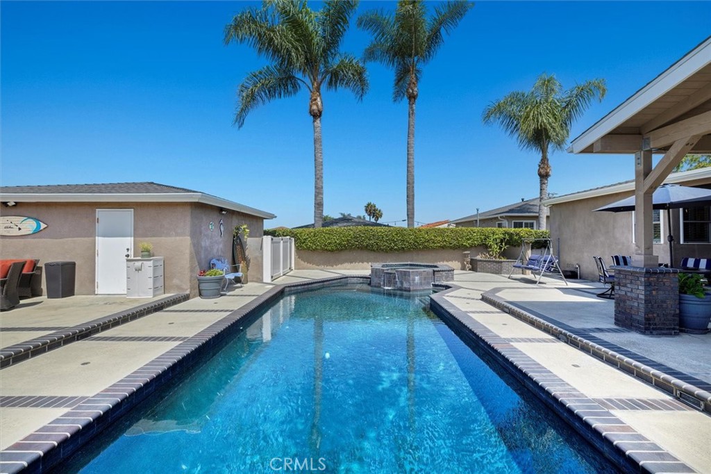 1372 W Sepulveda Street