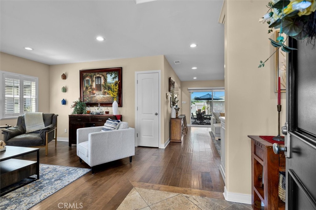 1372 W Sepulveda Street