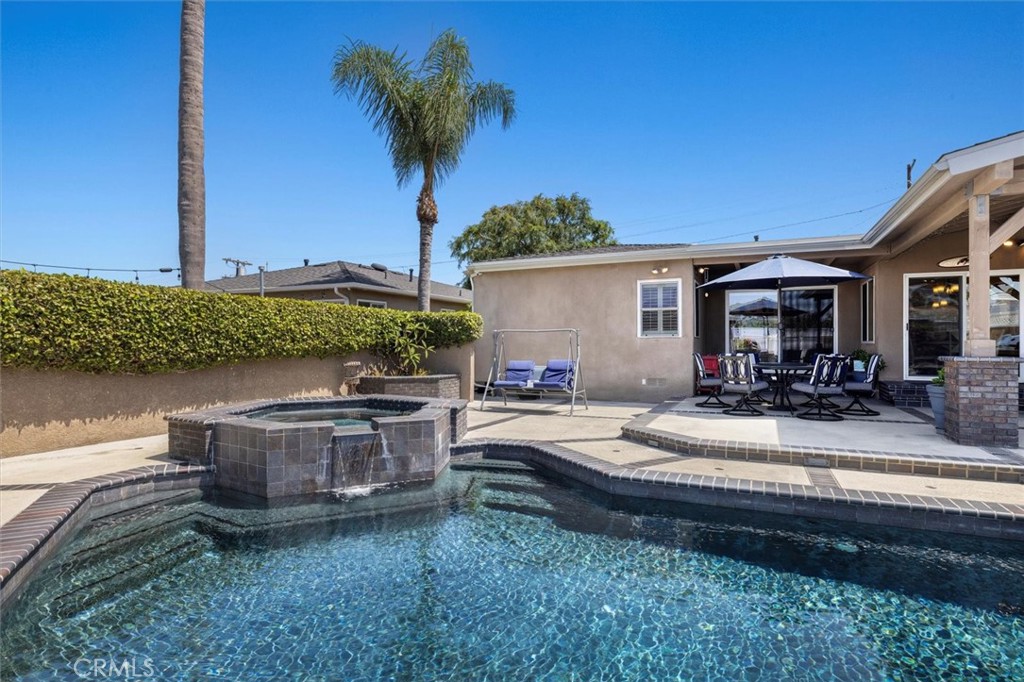 1372 W Sepulveda Street