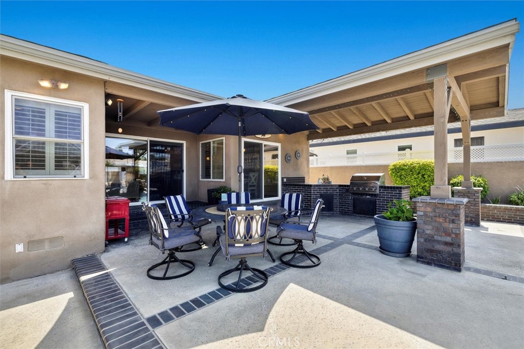 1372 W Sepulveda Street