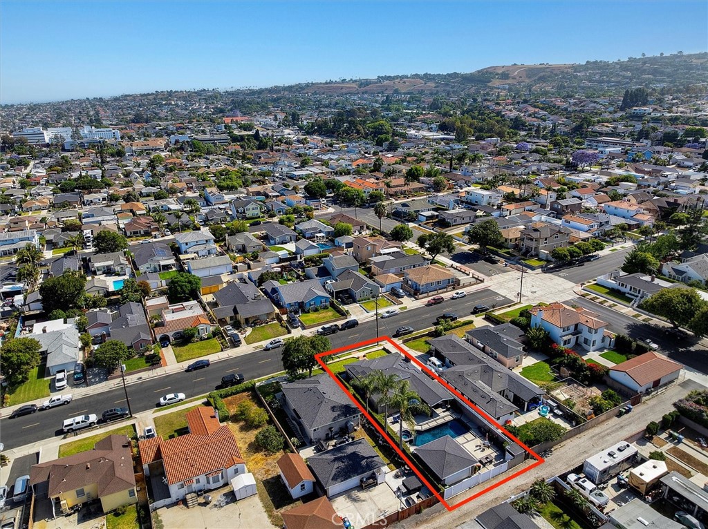 1372 W Sepulveda Street