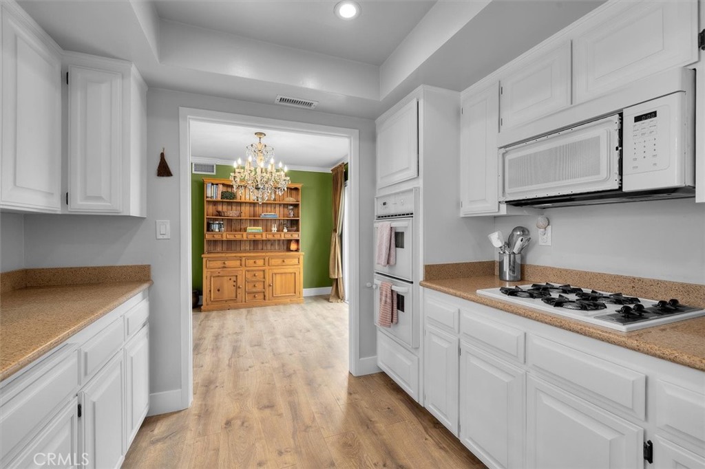 912 Millmark Grove Street