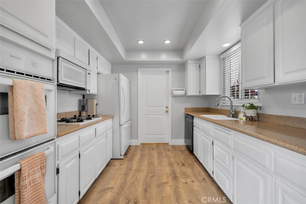 912 Millmark Grove Street