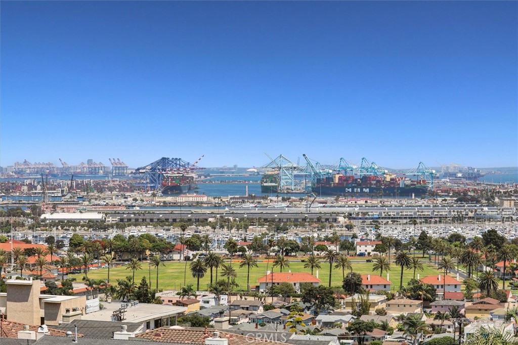 2800 Baywater Avenue 6