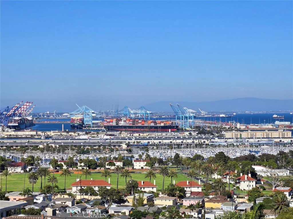 2800 Baywater Avenue 6