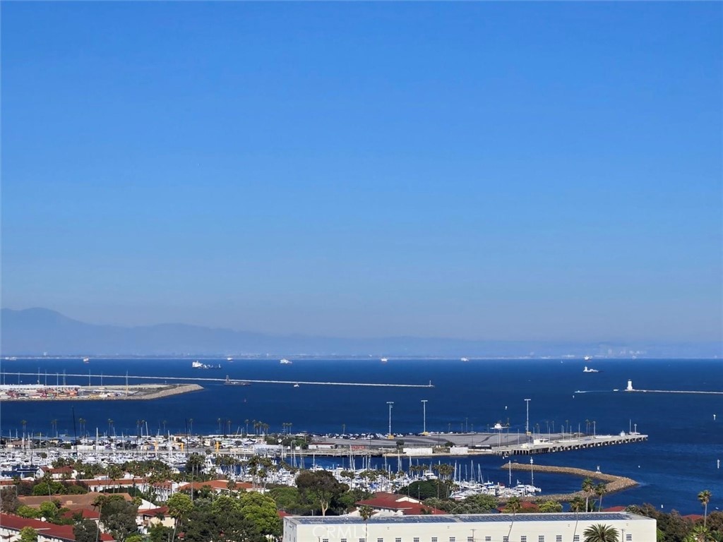 2800 Baywater Avenue 6