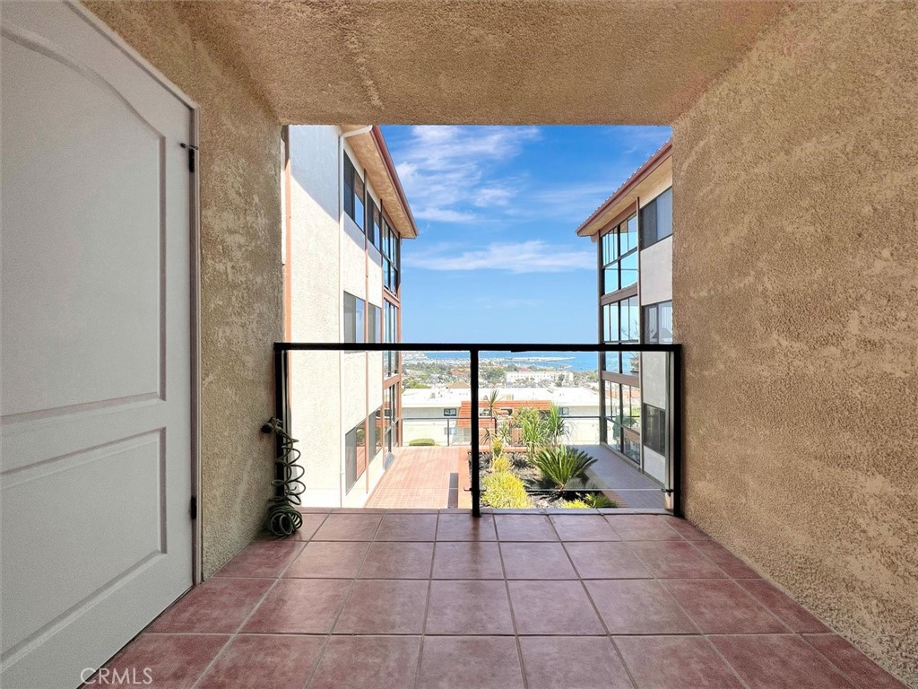 2800 Baywater Avenue 6