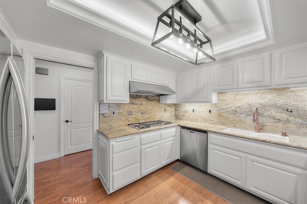 2800 Baywater Avenue 6