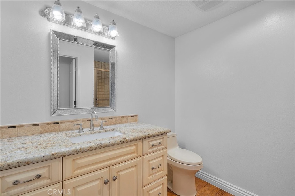 2800 Baywater Avenue 6