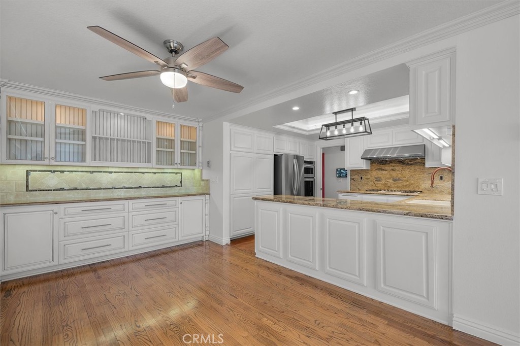 2800 Baywater Avenue 6