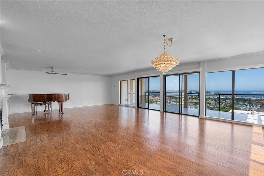 2800 Baywater Avenue 6