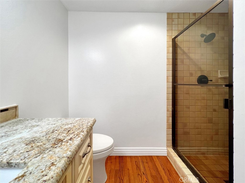 2800 Baywater Avenue 6