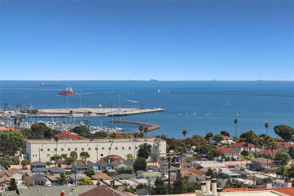 2800 Baywater Avenue 6