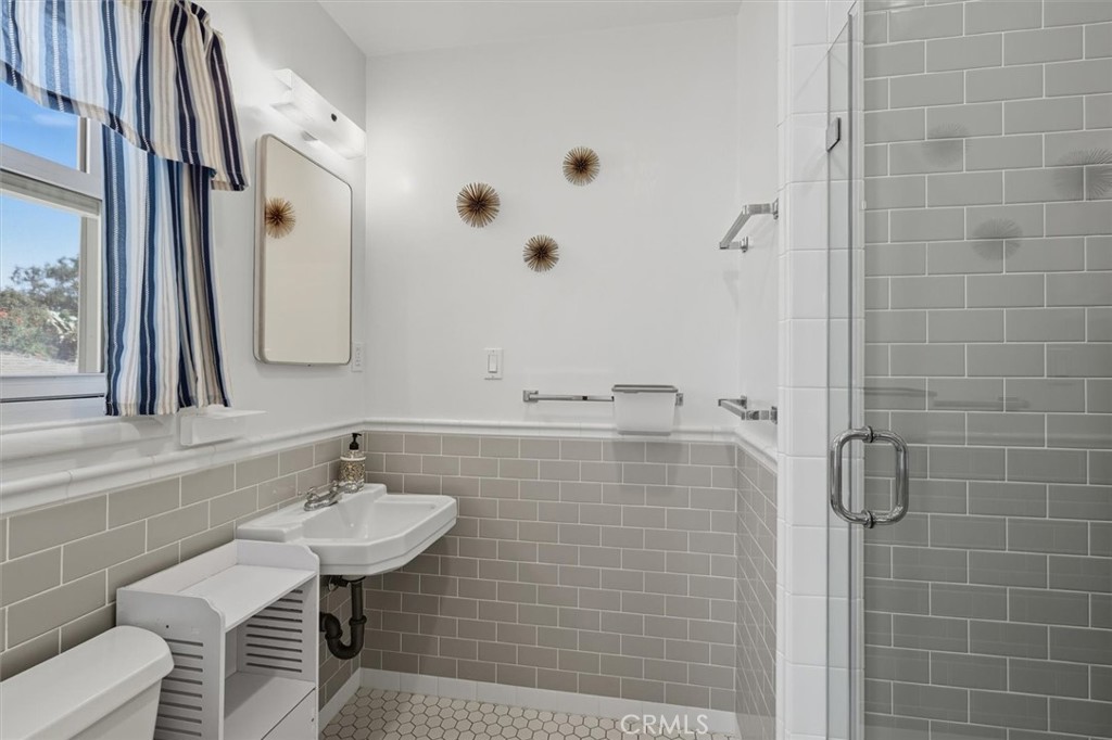 3644 S Cabrillo Avenue