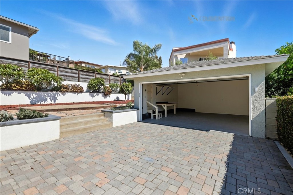 3644 S Cabrillo Avenue