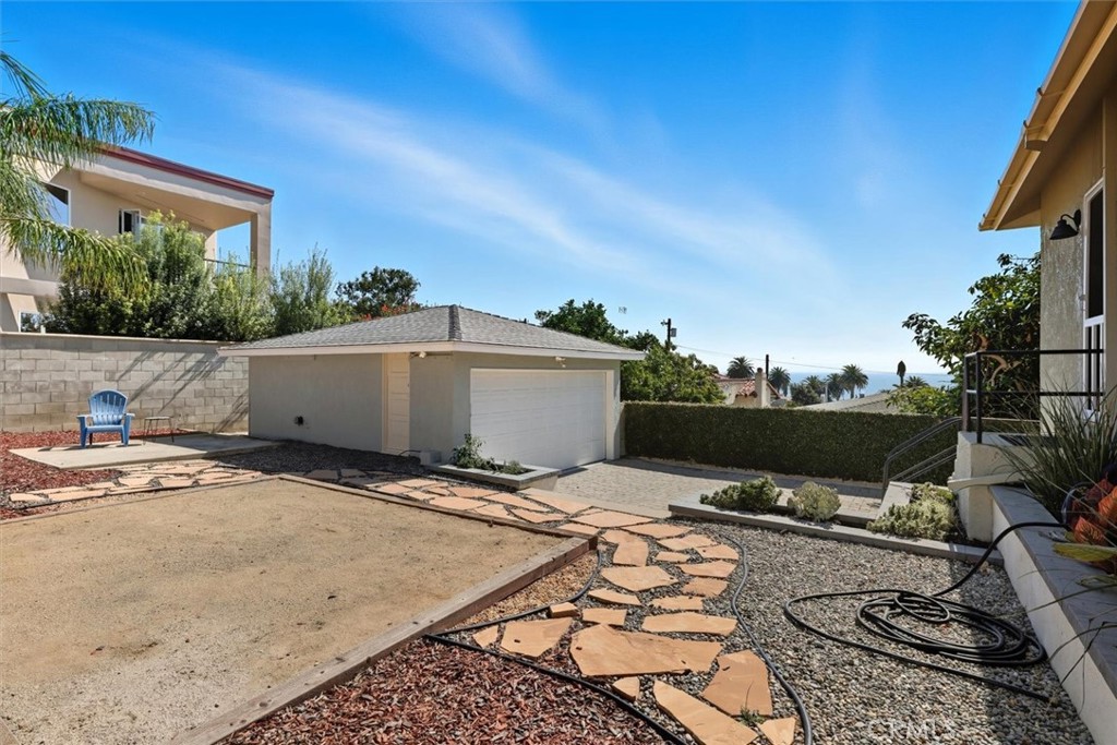 3644 S Cabrillo Avenue